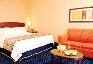 Web-mke_cour-room-1