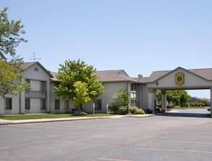 Super 8 Appleton::Travelocity.com