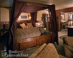 Highland Haven Creekside Inn