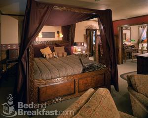 Highland Haven Creekside Inn::BedAndBreakfast.com