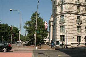 Web-willard_intercontinental_hotel_42415_0_07242006_1507384111_500