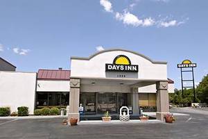 Days Inn Charleston- Airport Coliseum::Expedia
