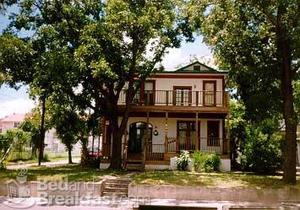 Christmas House Bed & Breakfast::BedAndBreakfast.com