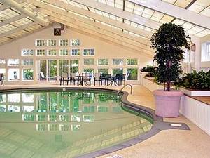 Courtyard By Marriott::Expedia