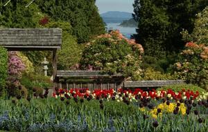 Butchart Gardens::Butchartgardens.com