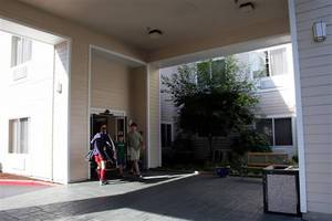 Web-fairfield_inn_by_marriott_45609_2_08152006_0008463419_500