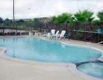 Tn-r08890_pool_01_f