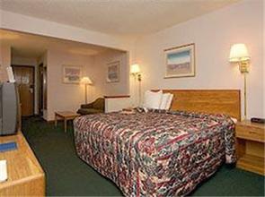 Web-mke_sheb-rooms-1