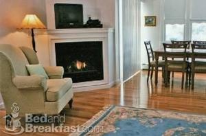 By The Sea' Guests Bed & Breakfast and Suites::BedAndBreakfast.com