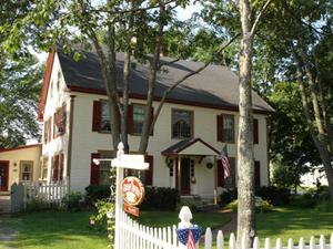 Gilman Tavern Inn::MtWashingtonValley.org