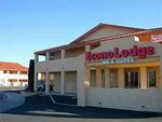 Econo Lodge Inn & Suites