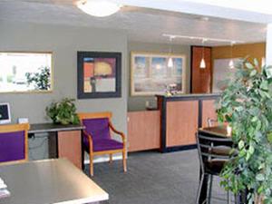 Web-slc_metr-lobby-1