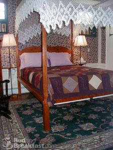 The Tolland Inn::BedAndBreakfast.com