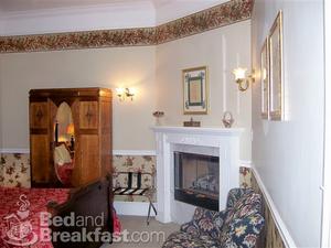 Grey Gables Bed & Breakfast Inn::BedAndBreakfast.com