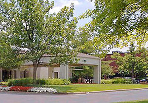 Courtyard by Marriott St. Louis Creve Coeur::Hotels.com