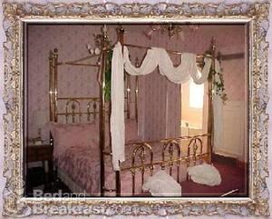 The Redstone Inn & Suites::BedAndBreakfast.com