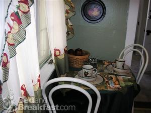 Web-delaware-ohio-inns-theitalianatecirca1890bedandbreakfast