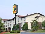Super 8 Motel - St. Charles