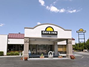 Days Inn Airport/Coliseum::Travelocity.com