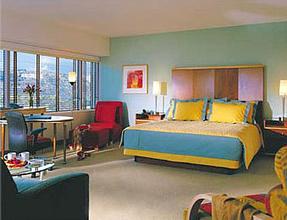 Web-lax_renh-rooms-1
