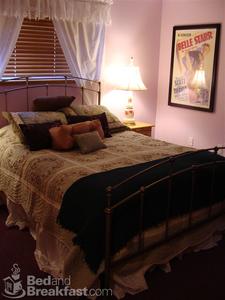 Yosemite Springs BB::BedAndBreakfast.com
