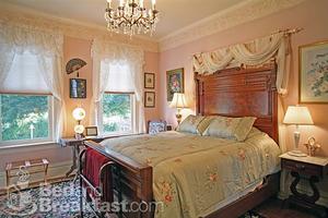 The Freedom Rose House::BedAndBreakfast.com