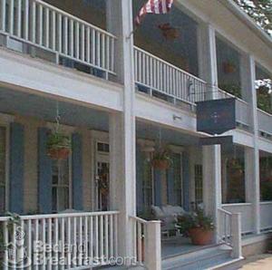 Blue Max Inn::BedAndBreakfast.com