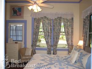 Haiku Plantation Inn Bed & Breakfast::BedAndBreakfast.com