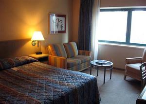 Web-novotel_new_york_43460_0_07242006_1907239613_500
