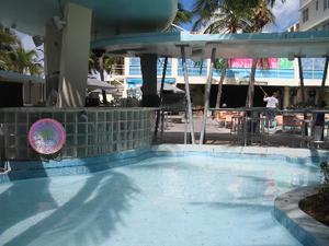 Web-1664995-clevelander_hotel-miami_beach