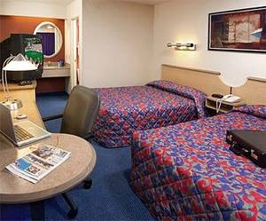 Red Roof Inn Madison::Expedia