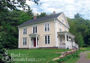 JC Springhouse::BedAndBreakfast.com