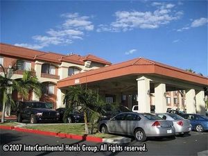 Holiday Inn Express Disneyland::Travelocity.com