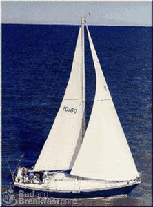 A Water's Edge Retreat, Luxury Inn::BedAndBreakfast.com