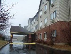 Days Inn Saint Charles::Travelocity.com