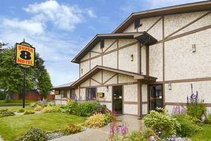 Super 8 Motel Sitka::Expedia