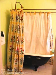 Coombs House Inn::BedAndBreakfast.com