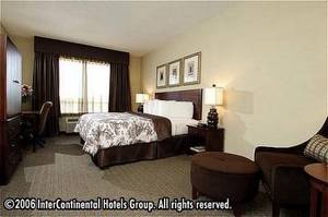 Holiday Inn Charleston Airport & Conv Ctr::Travelocity.com