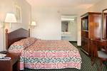 Days Inn Lumberton-Outlet Mall::Expedia