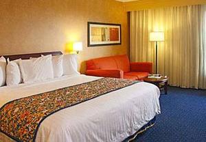 Web-fat_port-rooms-1