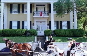 Web-2199181-anchuca_historic_mansion_inn-vicksburg