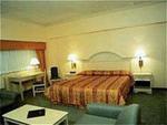 Holiday Inn Select & Suites MPLS INTL ARPT-MALL OF AMERICA::Orbitz