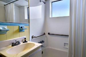 Web-mia_mona-bathr-1