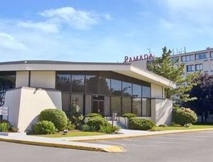 Ramada Stratford::Travelocity.com