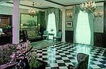 Tn-095249_lobb_01_f