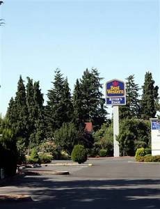 Best Western River's Edge::TravelPost.com