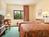 Super 8 Bloomington::Travelocity.com