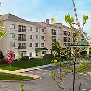 Courtyard by Marriott Pontiac Bloomfield::Hotels.com