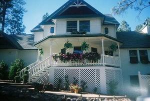 Pine Victorian Bed and Breakfast & Cabin Rental::Hotels.com