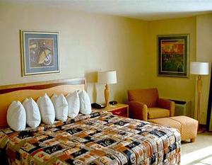 Destination Daytona Hotel & Suites::Hotels.com